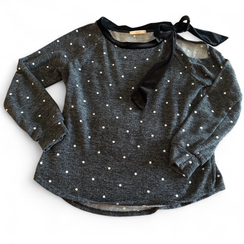 Le Lis Gray Polka Dot Sweater Black Velvet Bow Sleeve
Size M